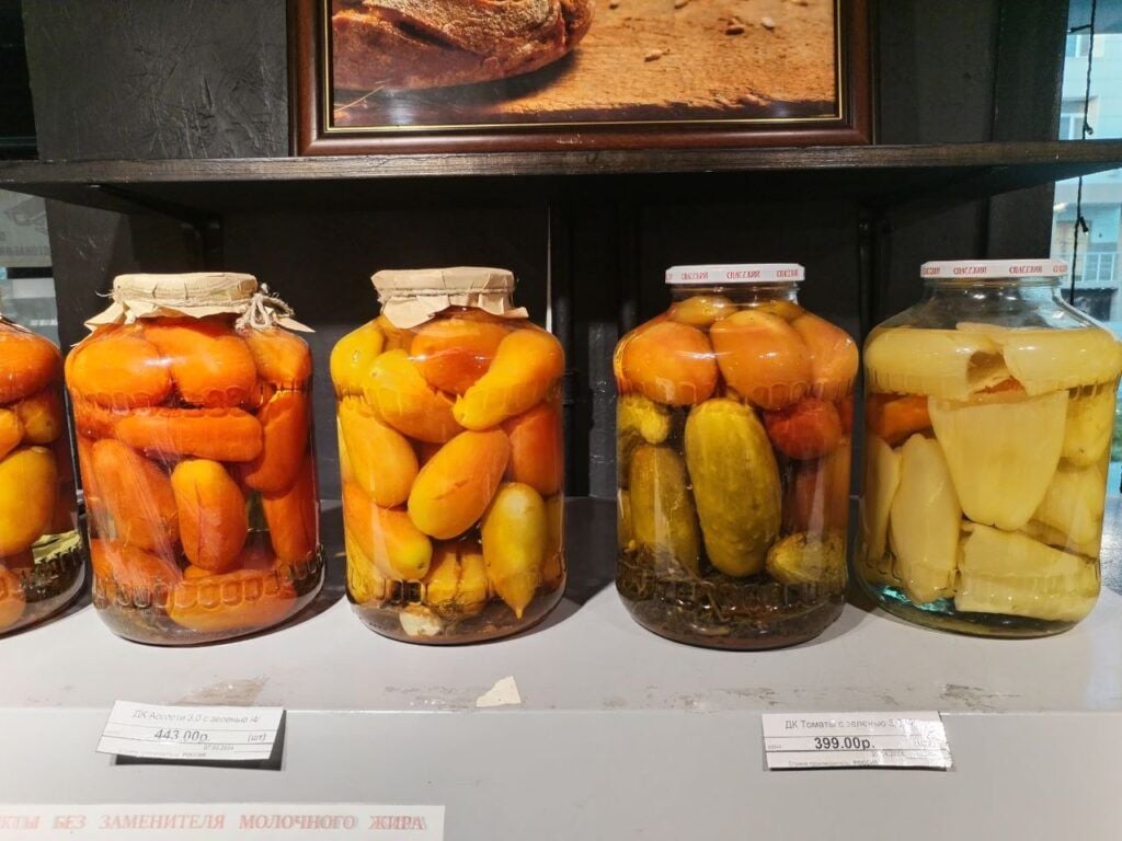 Белорусы собрали продуктовые корзины в Питере и Магадане и сравнили цены