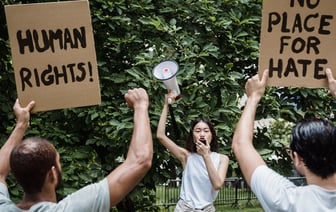 Оппозиция Грузии собирает большой митинг в Тбилиси и готовит палатки