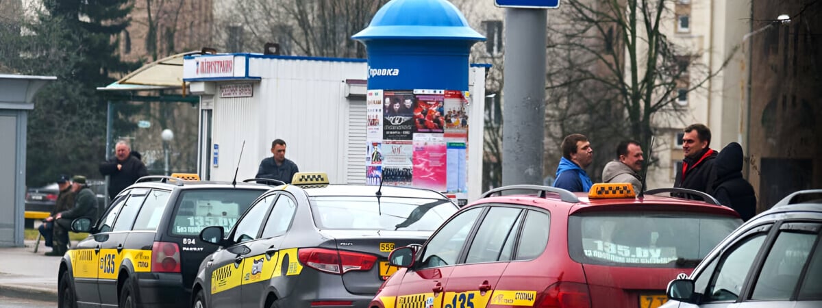 В налоговой рассказали, когда белорусы могут не платить за поездку в такси — Полезно