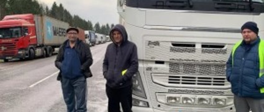 Многие дальнобойщики не встретят Новый год в кругу семьи