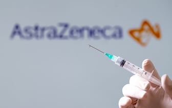 AstraZeneca вакцина от COVID-19: признание смертельного побочного эффекта