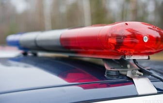 Не так поняли. Жительница Гродно вызвала скорую больному мужу, но вместо медиков приехали силовики