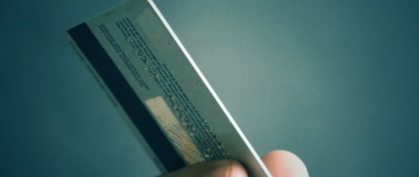 Житель Ивацевичей продал киберпреступникам реквизиты 45 банковских карт