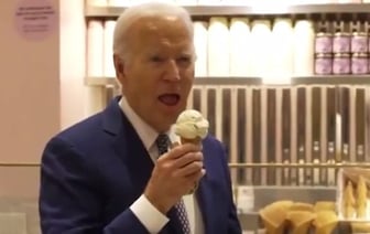 В выходные Израиль и ХАМАС должны прекратить огонь, сказал Байден с мороженым в руках