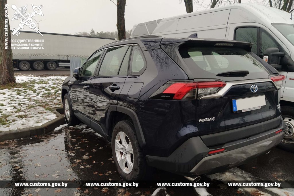 Автомобиль TOYOTA RAV4, находящийся в международном розыске, выявили брестские таможенники