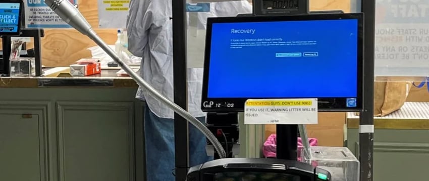 Аэропорты, поезда, Лондонская фондовая биржа и Национальная служба здравоохранения пострадали от глобального отключения информационных технологий