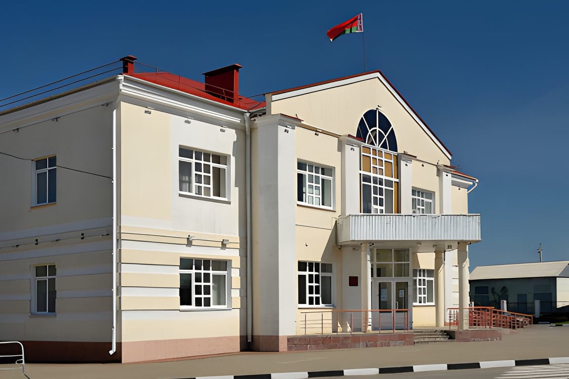 Здание Лепельского райисполкома. Фото Юрия Иссаревича