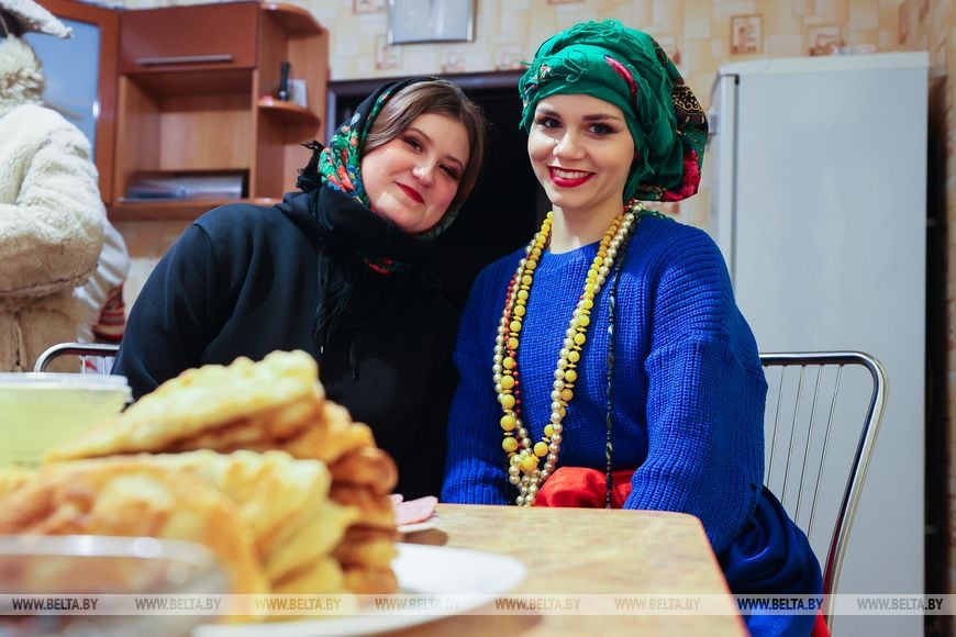 Чем угощают жители Брестского района на Коляды и какие щедрики им поют