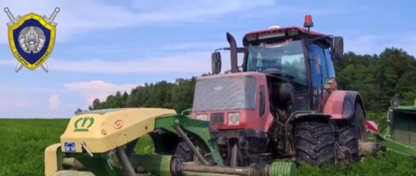 Трагедия в Гродненской области: рабочий погиб под колесами косилки