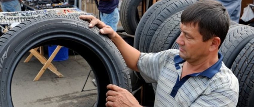 «Переобулся в воздух»: брестчанин потерял 250 рублей в мошеннической схеме с шинами