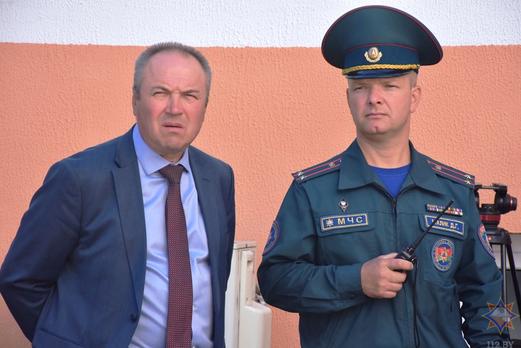 Что брестские спасатели делали в областном роддоме? Рассказываем