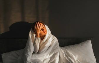 Не кофе и не чай. Британские учёные выяснили, какой напиток хуже всего влияет на сон — Полезно