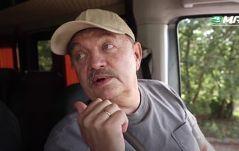 Разбирали каждое сидение — помните водителя, который придумал, как бороться с отстегивающими ремень пассажирами? Он показал, как все работает