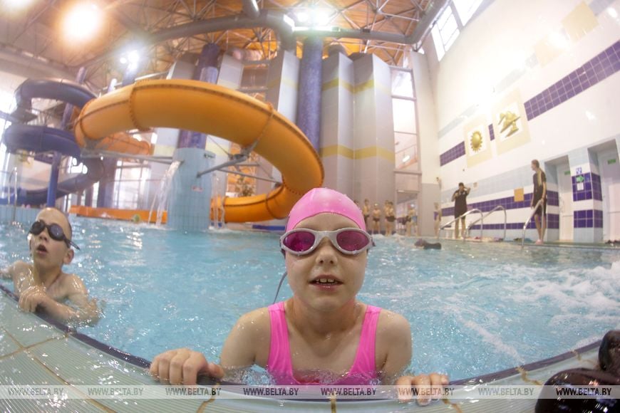 Красочный фейерверк юбилейного ХХ культурно-спортивного фестиваля «Вытокi» в Пружанах