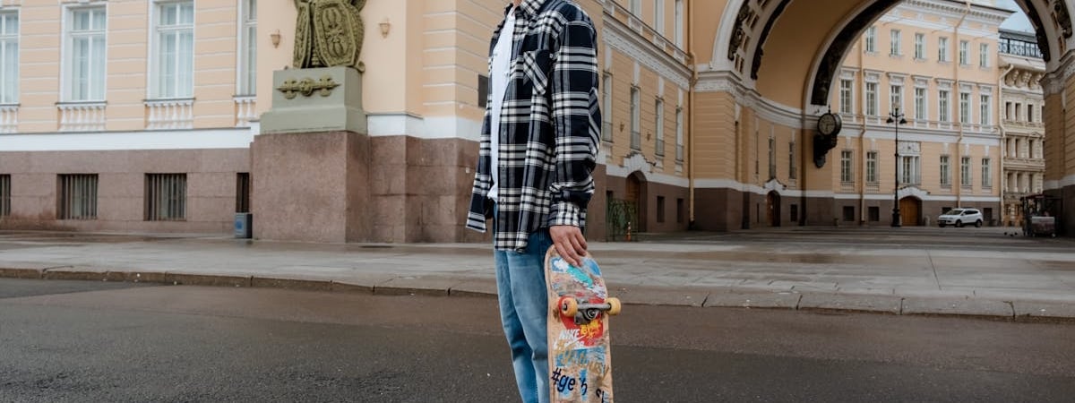 Россия ночью запустила по Украине более полусотни дронов