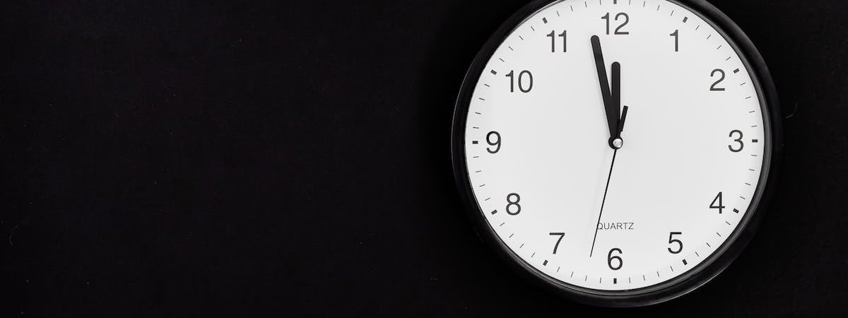 «Отличный лыжный костюм». Мать пятерых детей из Минска прокатилась на сноуборде в одном купальнике