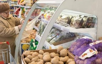 Сколько продуктов белорусы могут купить на зарплату