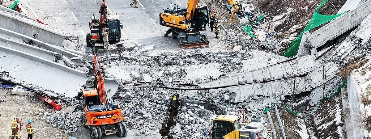 На видео попало, как в Южной Корее обрушился строящийся мост – 4 погибших — Видео