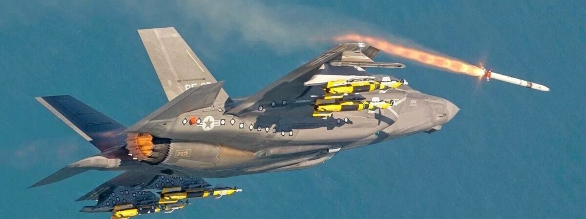 Польша купила американские ракеты, способные уничтожать ПВО за 200 километров. Чем опасны?