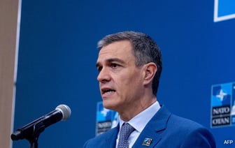 Премьер-министр Испании на саммите НАТО отвергает "двойные стандарты" в отношении сектора Газа.