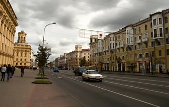 «Аж с кровати спрыгнул» — Минчане пожаловались на звук, похожий на «мощный взрыв». Что ответили в МЧС?