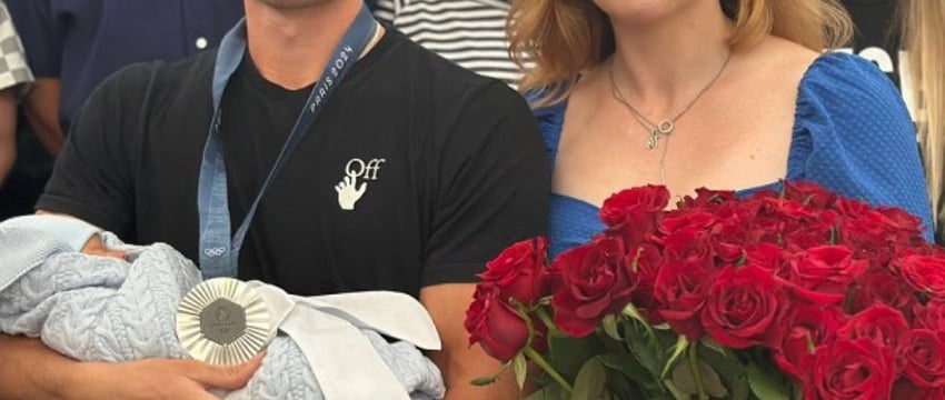 Серебряный призер ОИ-2024 приехал в роддом Бреста