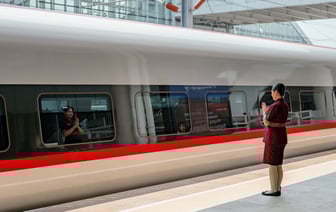 Китай испытал самый быстрый коммерческий поезд в мире