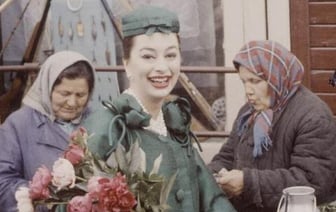 Как модели Dior вышли к советским людям