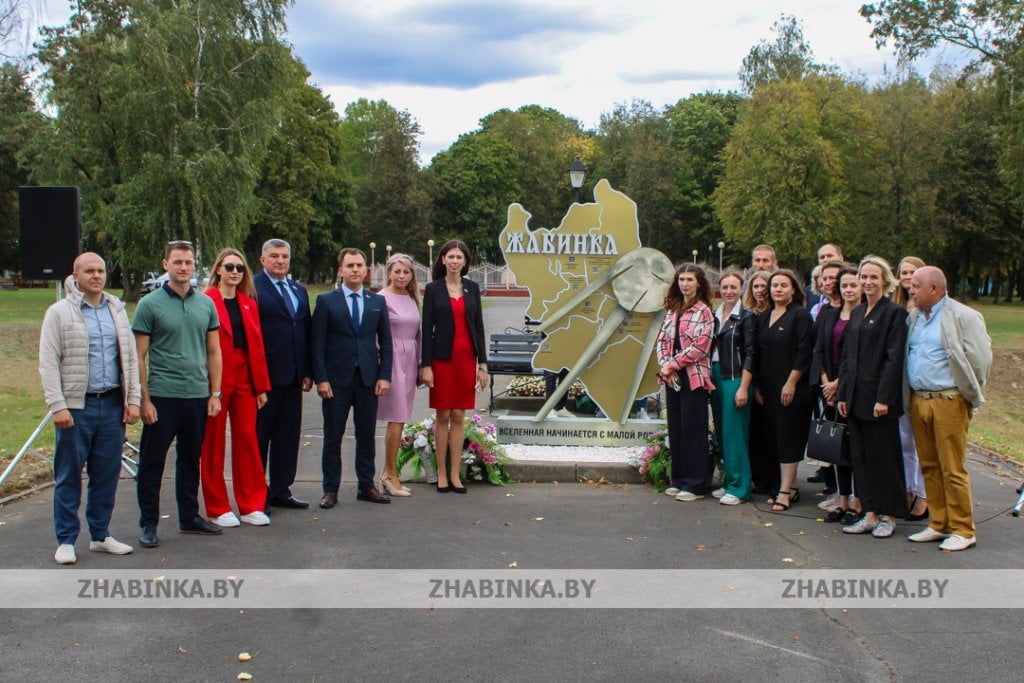 В Жабинке появился космический арт-объект