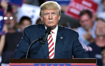 Лукашенко “сердечно” поздравил Трампа с победой на выборах в США