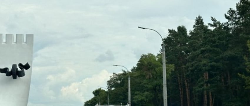В Бресте ГАИ провела тренировочный прогон автомобиля МЧС