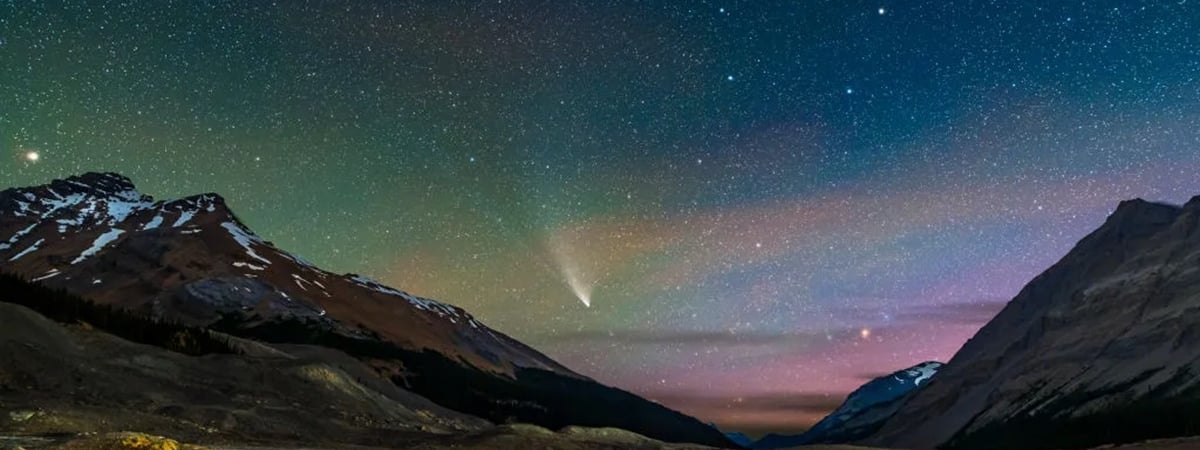 Астрономы предупредили о сближении Земли с «кометой века». Когда и как наблюдать белорусам? — Фото