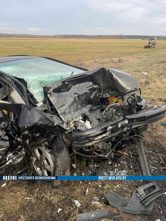 Жесткое ДТП в Березовском районе: водитель и подросток-пассажир в больнице