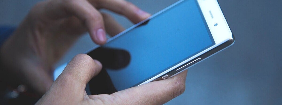 Совмин запретил белорусским мобильным операторам подключать платные подписки без «явного согласия». Это как?