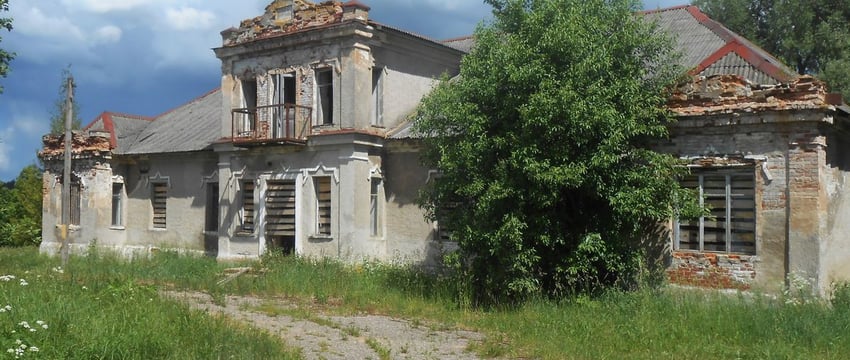 Уникальная усадьба, где поставлена одна из первых белорусских пьес, выставлена на аукцион за 40 рублей