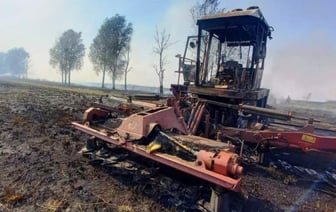 Кормоуборочный комбайн загорелся в Лунинецком районе