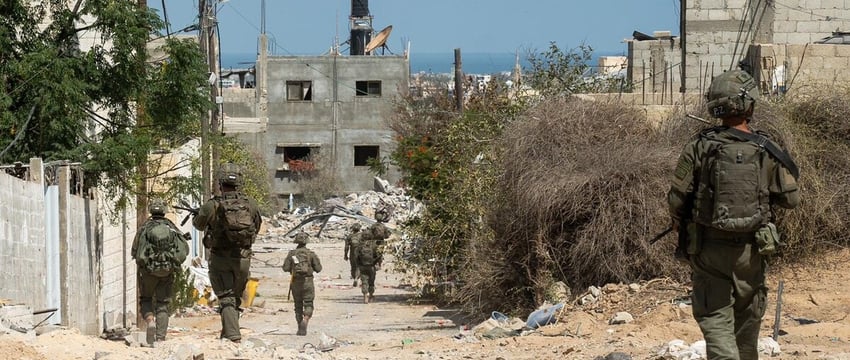 Израильская армия заявила о гибели трех солдат в ходе боевых действий в Газе.