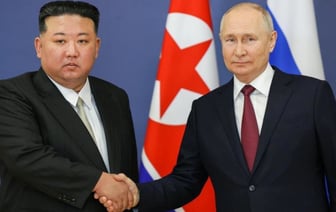 Южная Корея: КНДР отправила в РФ около 7000 контейнеров с боеприпасами