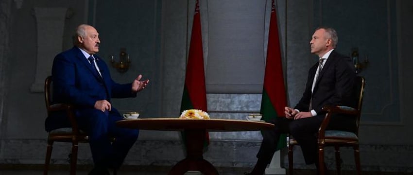 Лукашенко дал интервью российскому депутату Попову