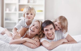 Александр Лукашенко подписал Указ «О социальной поддержке» — что изменится для многодетных матерей, детей-инвалидов и пенсионеров