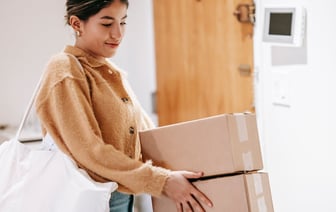 Страны ЕС в торговле с другими государствами в основном используют евро и доллары