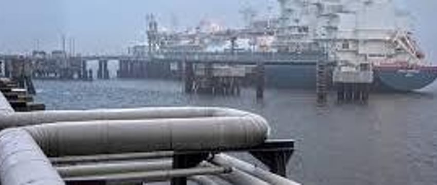 Рокфеллеры вынудили Байдена приостановить экспорт газа