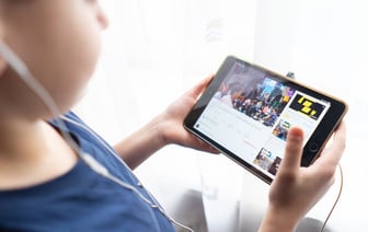 Более 25% жителей Чехии намеренно избегают новостей в интернете