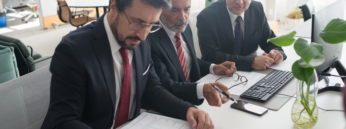 Великобритания ввела санкции против факторинговой "дочки" российского банка "Зенит"