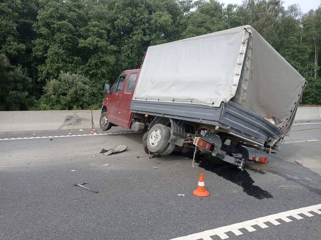 Смертельное ДТП в Лидском районе: Skoda врезалась в автомобиль дорожной службы