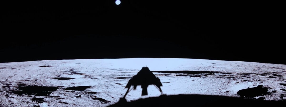 Исследовательский модуль Blue Ghost успешно прилунился с первой попытки и прислал первые фото — Фото