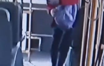 Белорус украл пакет с чужими вещами и подарил его своей супруге