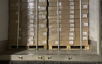 Белорус спрятал в грузовике с овсянкой контрабандные сигареты на миллион евро