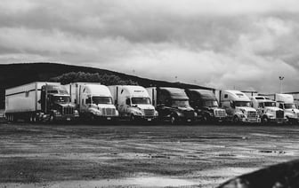 Российские нефтяные суда охотятся за новыми флагами для своего "теневого флота"