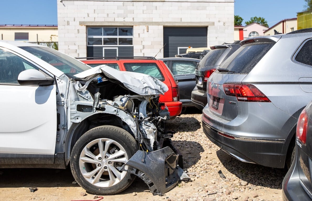 Белорус хотел пригнать «биток», но удивился стоимости доставки
